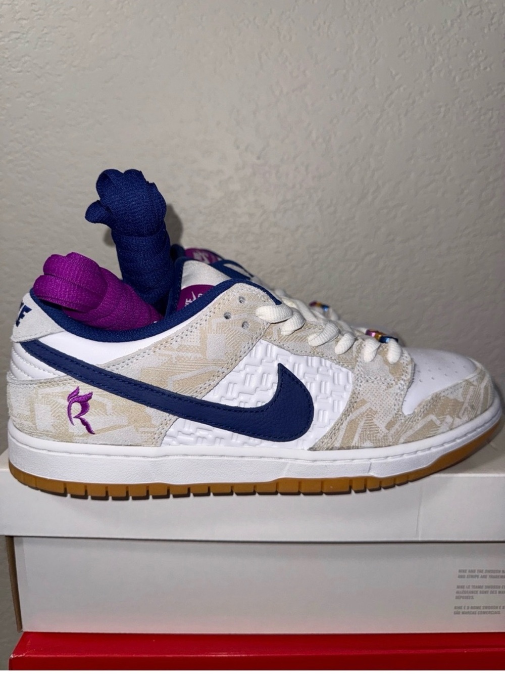 Nike Men’s Rayssa Leal Dunks